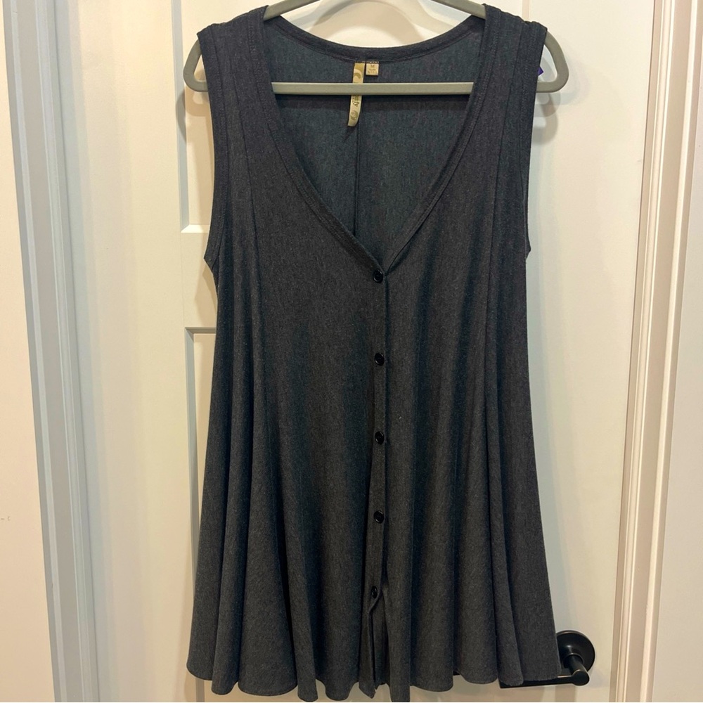 Comfy U.S.A. Women’s Button Up A-Line Sleeveless Vest Top Size Medium Dark Gray